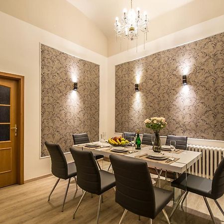 4Bdr Historical Spirit Apt By Ruterra Prag Exterior foto