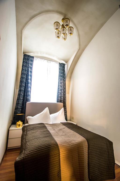 4Bdr Historical Spirit Apt By Ruterra Prag Exterior foto
