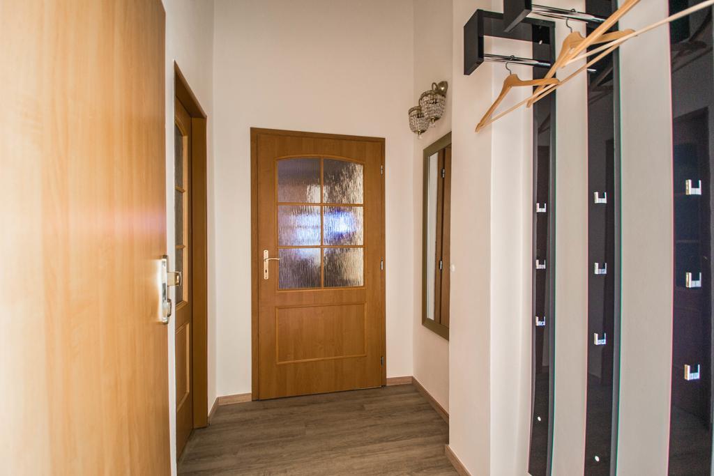 4Bdr Historical Spirit Apt By Ruterra Prag Exterior foto
