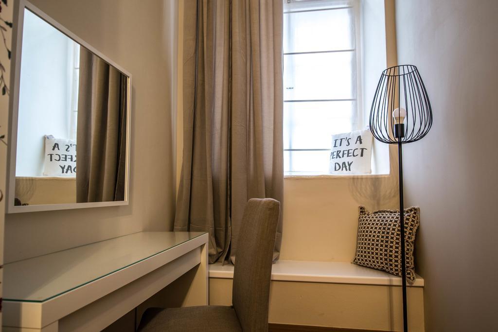 4Bdr Historical Spirit Apt By Ruterra Prag Exterior foto