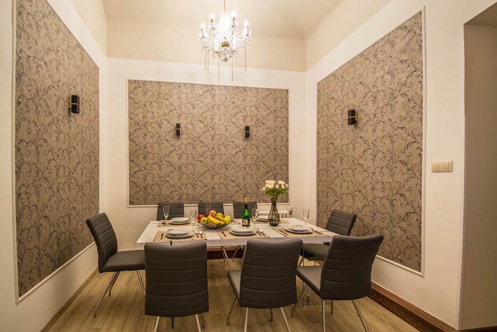 4Bdr Historical Spirit Apt By Ruterra Prag Exterior foto