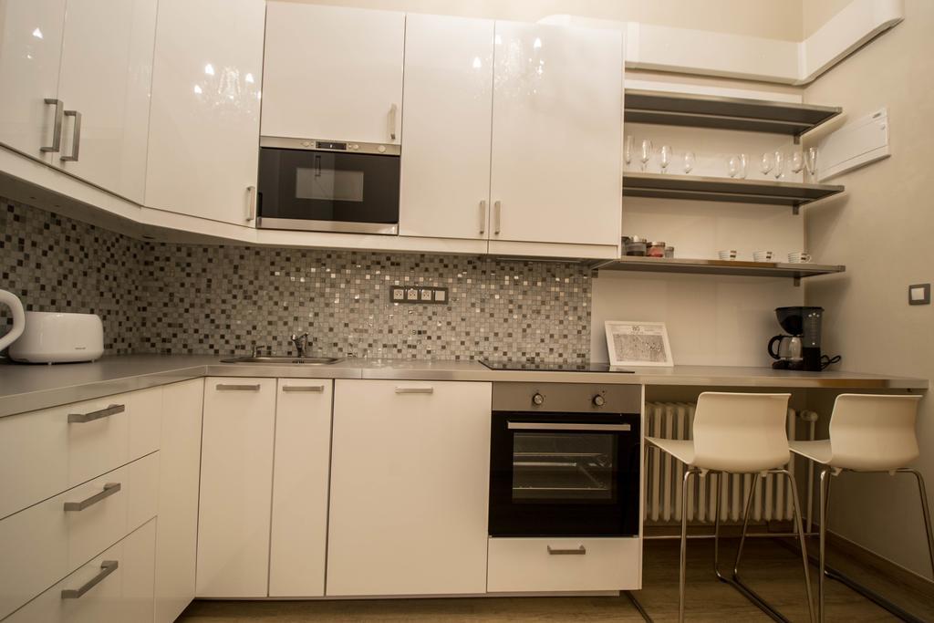 4Bdr Historical Spirit Apt By Ruterra Prag Exterior foto
